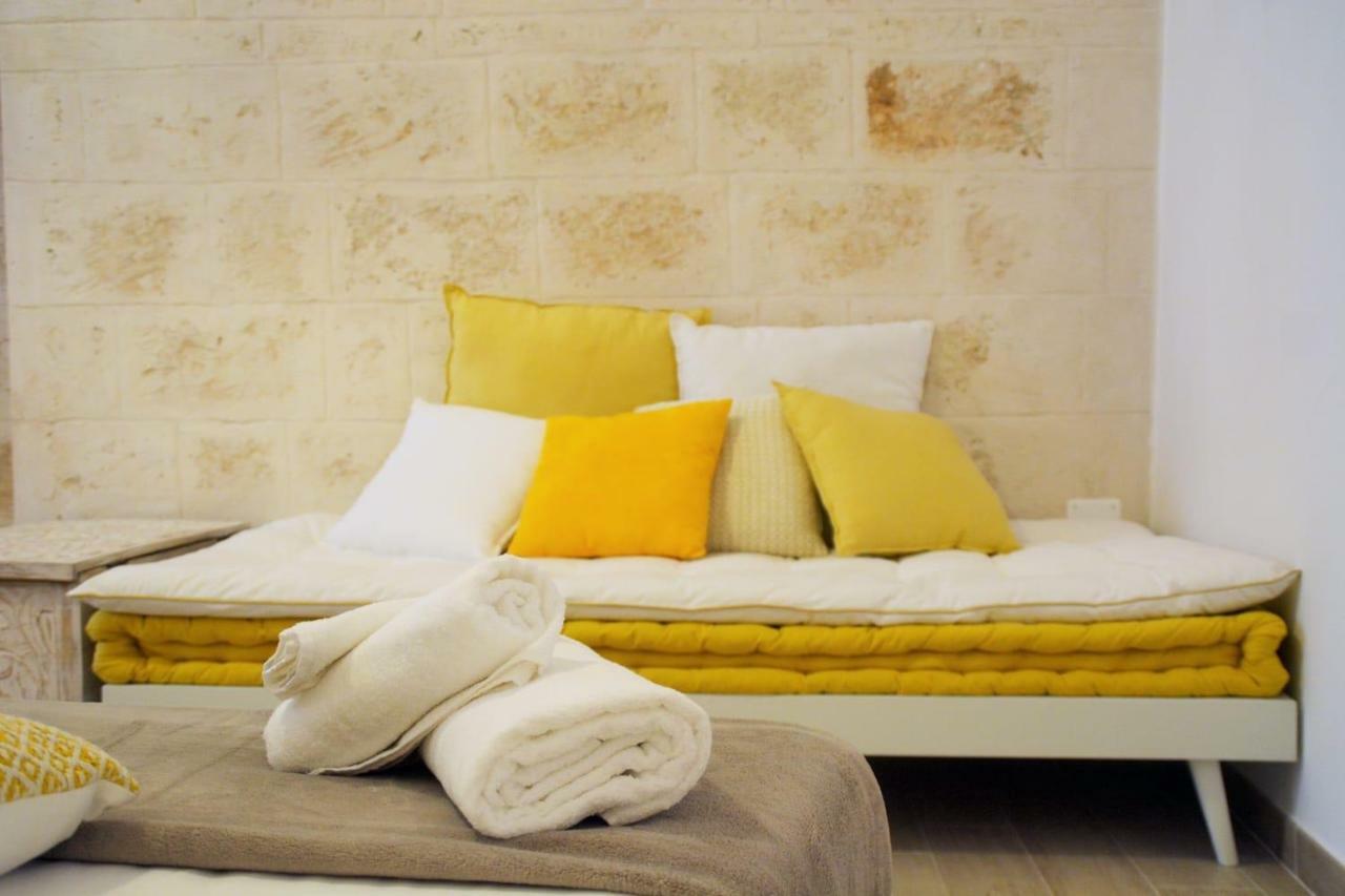 La Torretta Apartment วาเลนซาโน ภายนอก รูปภาพ